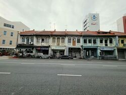 Sims Avenue (D14), Shop House #584735631